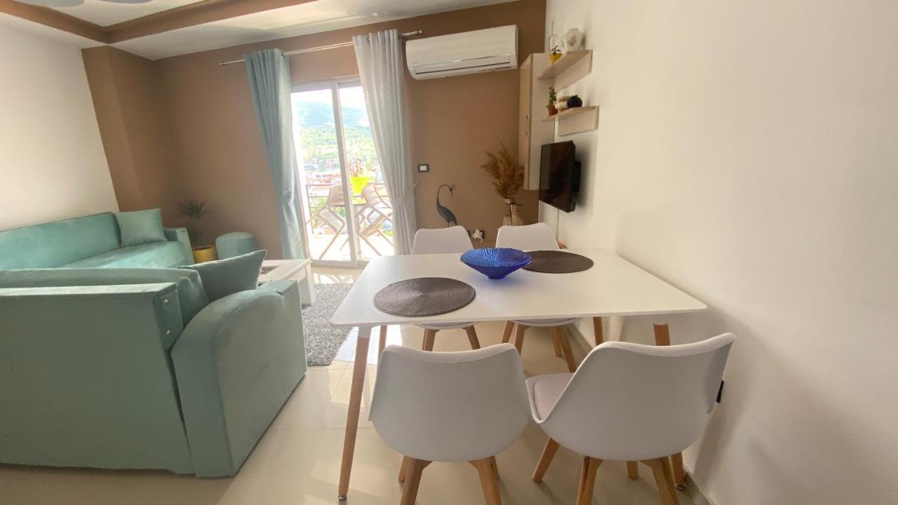 Guest'S Apartament Pogradec Bagian luar foto