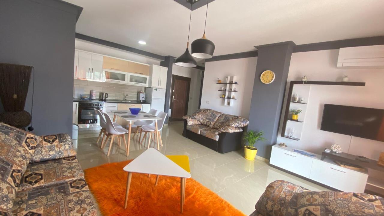 Guest'S Apartament Pogradec Bagian luar foto