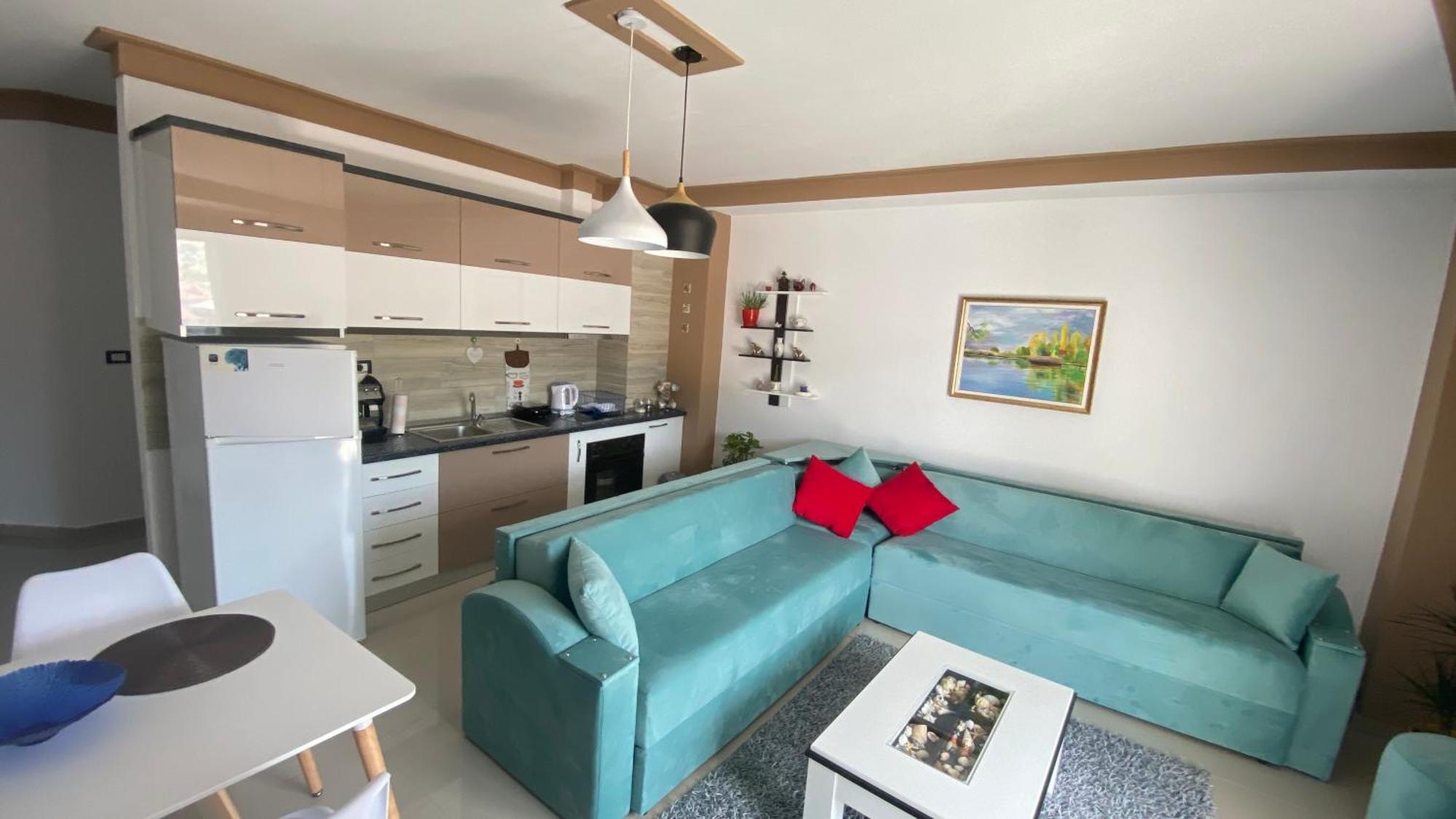Guest'S Apartament Pogradec Bagian luar foto